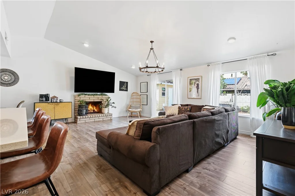 6436 Beechcrest, Las Vegas, NV 89108