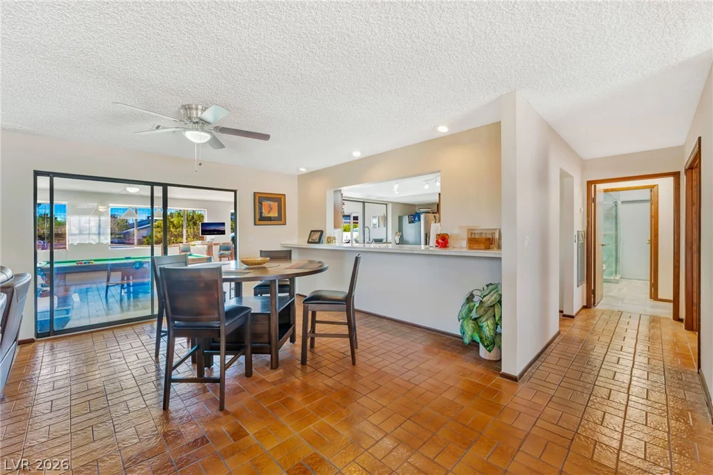 9015 Hammer, Las Vegas, NV 89149