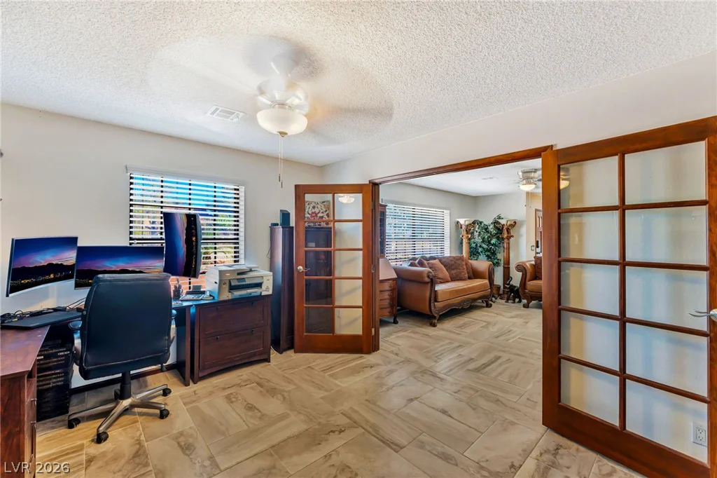 9015 Hammer, Las Vegas, NV 89149