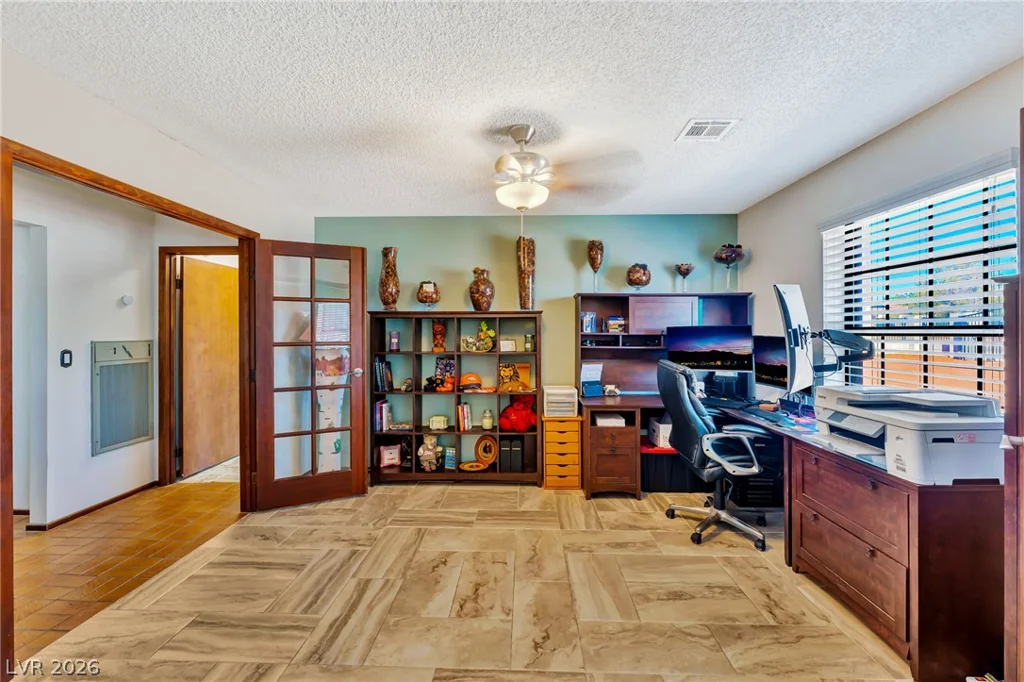 9015 Hammer, Las Vegas, NV 89149