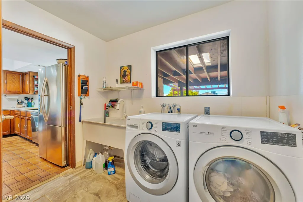 9015 Hammer, Las Vegas, NV 89149
