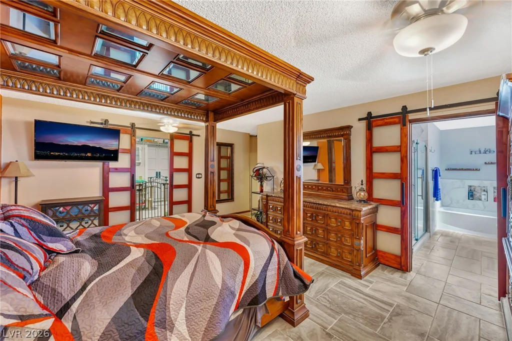 9015 Hammer, Las Vegas, NV 89149