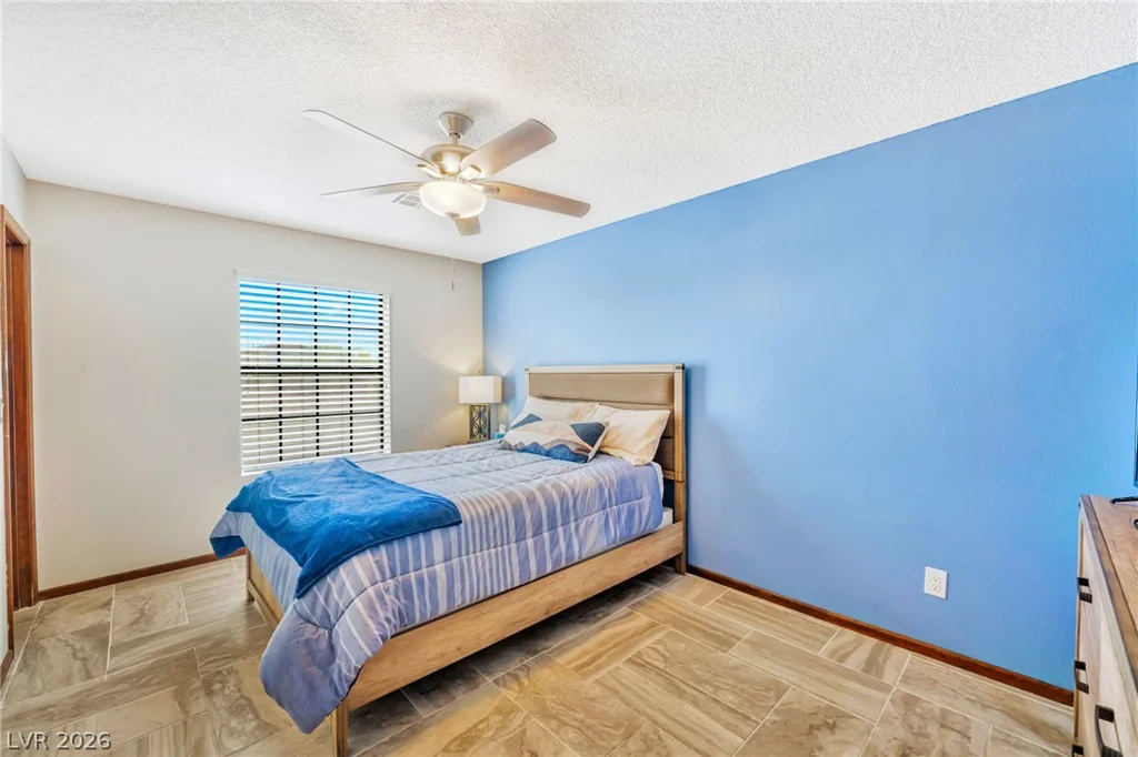 9015 Hammer, Las Vegas, NV 89149