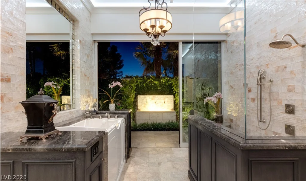 2323 Pinto, Las Vegas, NV 89107