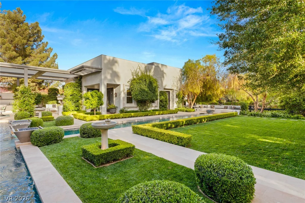 2323 Pinto, Las Vegas, NV 89107