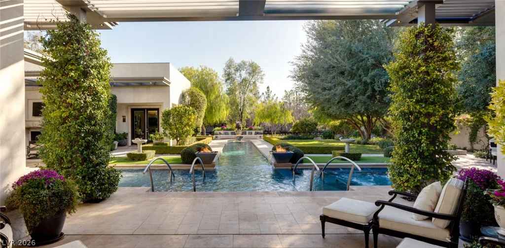 2323 Pinto, Las Vegas, NV 89107