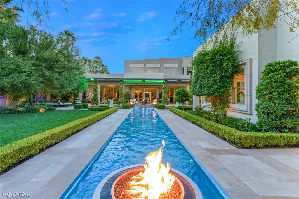 2323 Pinto, Las Vegas, NV 89107