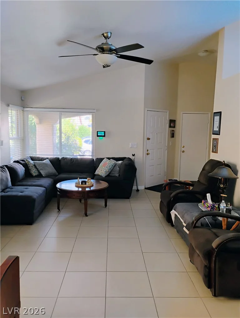 904 Shady Creek, Las Vegas, NV 89108