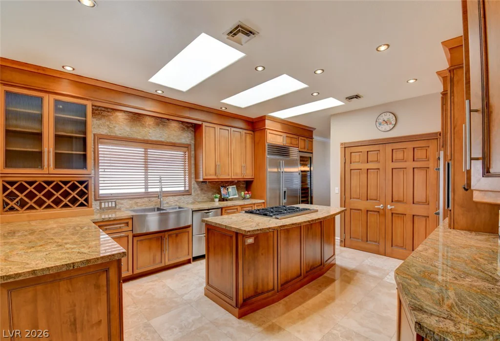 1881 Fairfield, Henderson, NV 89074