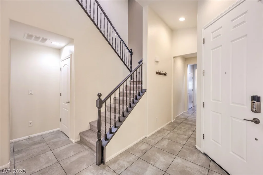 7539 Old Compton, Las Vegas, NV 89166