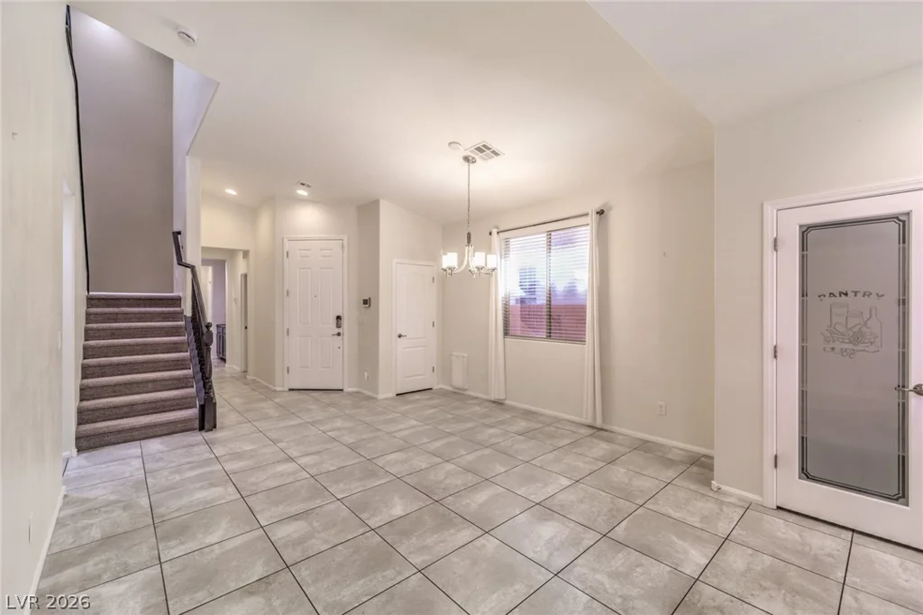 7539 Old Compton, Las Vegas, NV 89166