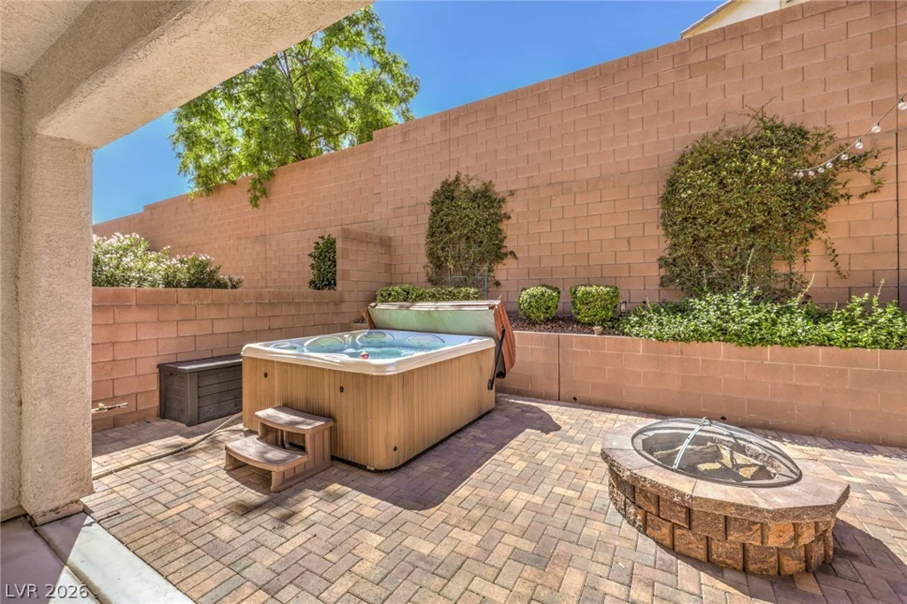 7539 Old Compton, Las Vegas, NV 89166