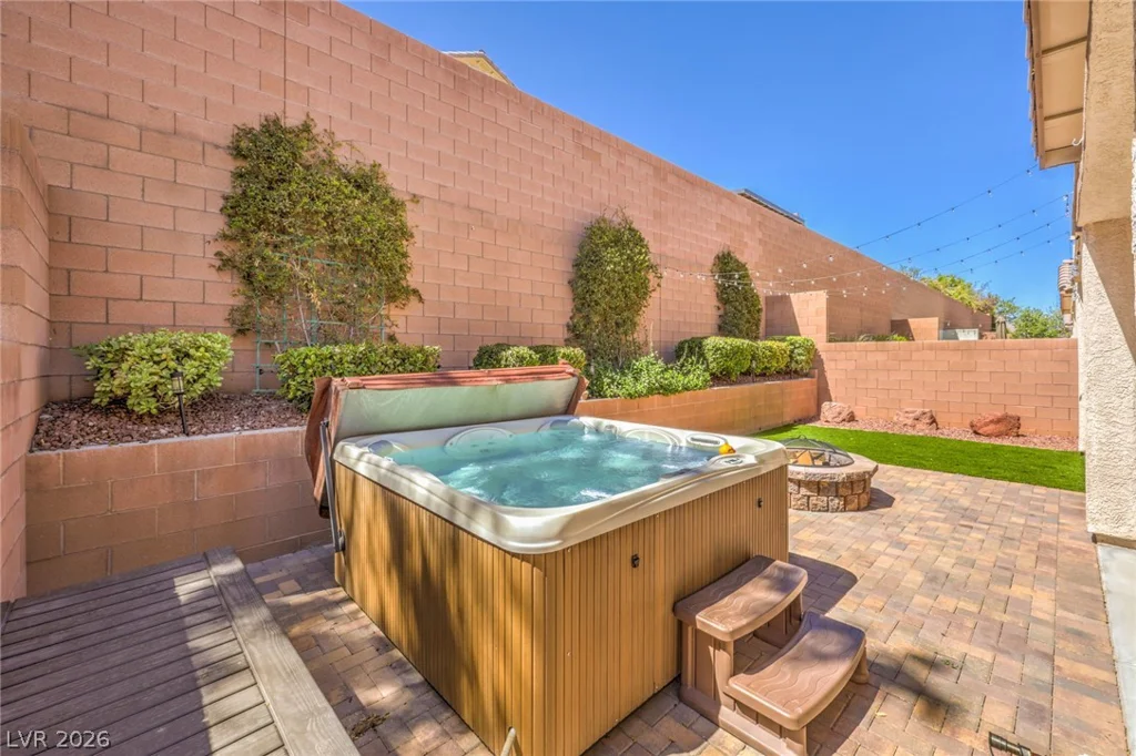 7539 Old Compton, Las Vegas, NV 89166