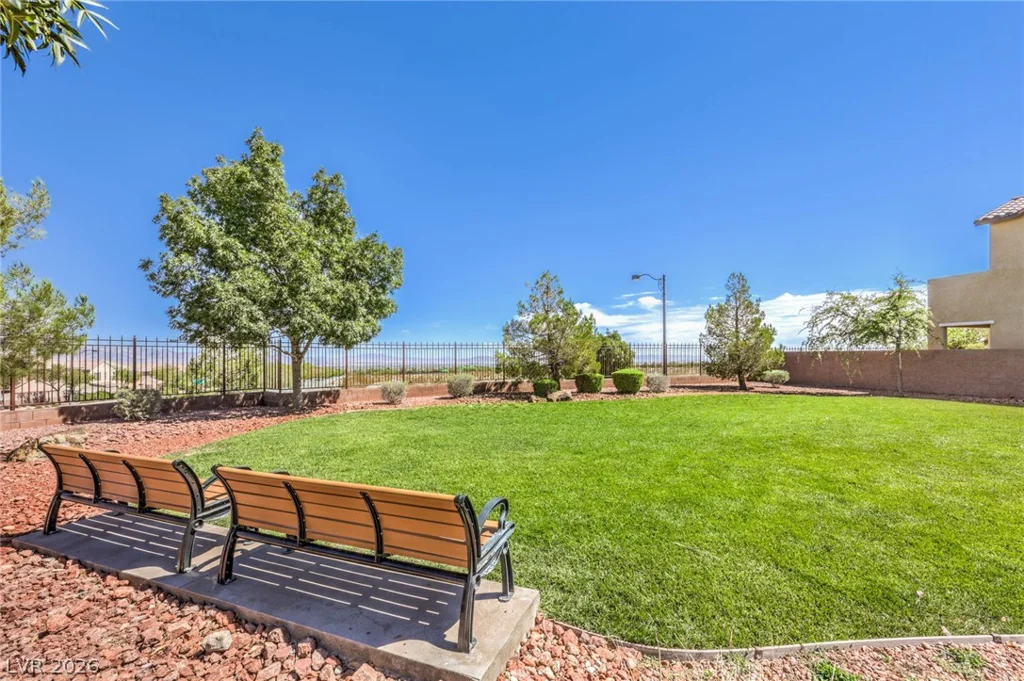 7539 Old Compton, Las Vegas, NV 89166