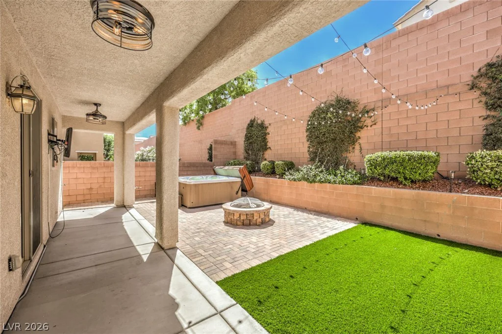 7539 Old Compton, Las Vegas, NV 89166
