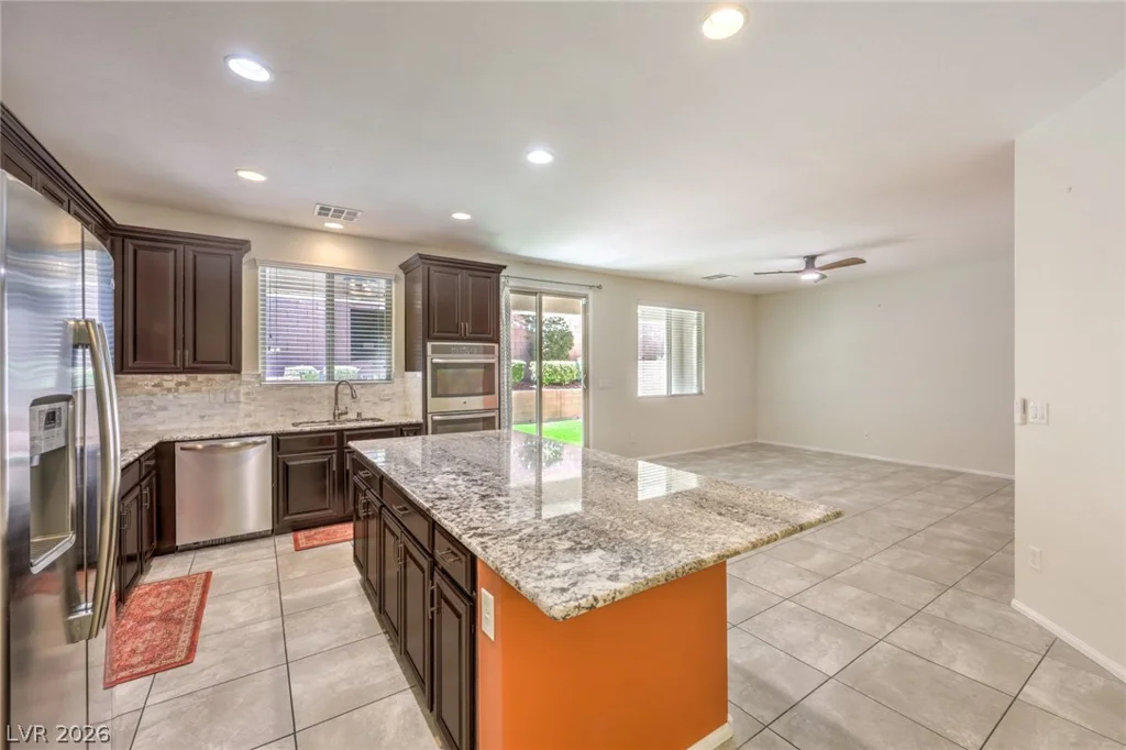 7539 Old Compton, Las Vegas, NV 89166