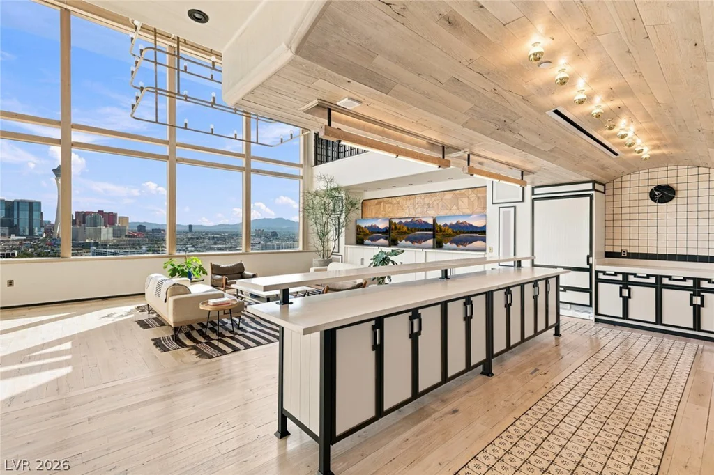 900 LAS VEGAS, Las Vegas, NV 89101