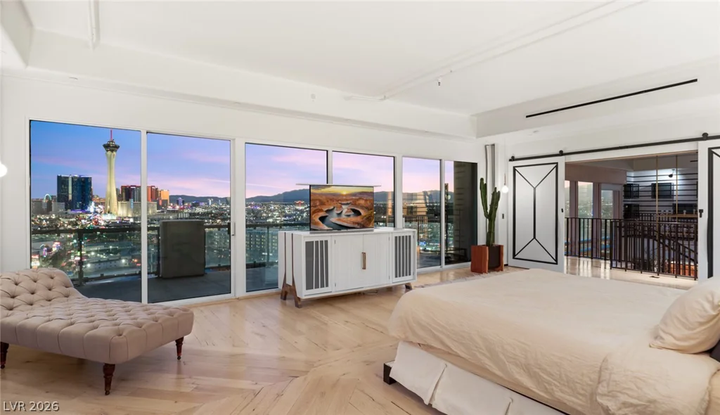 900 LAS VEGAS, Las Vegas, NV 89101