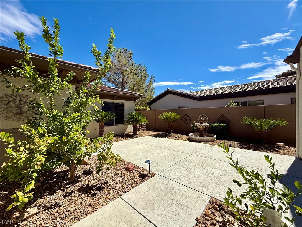 29 Braelinn, Henderson, NV 89052