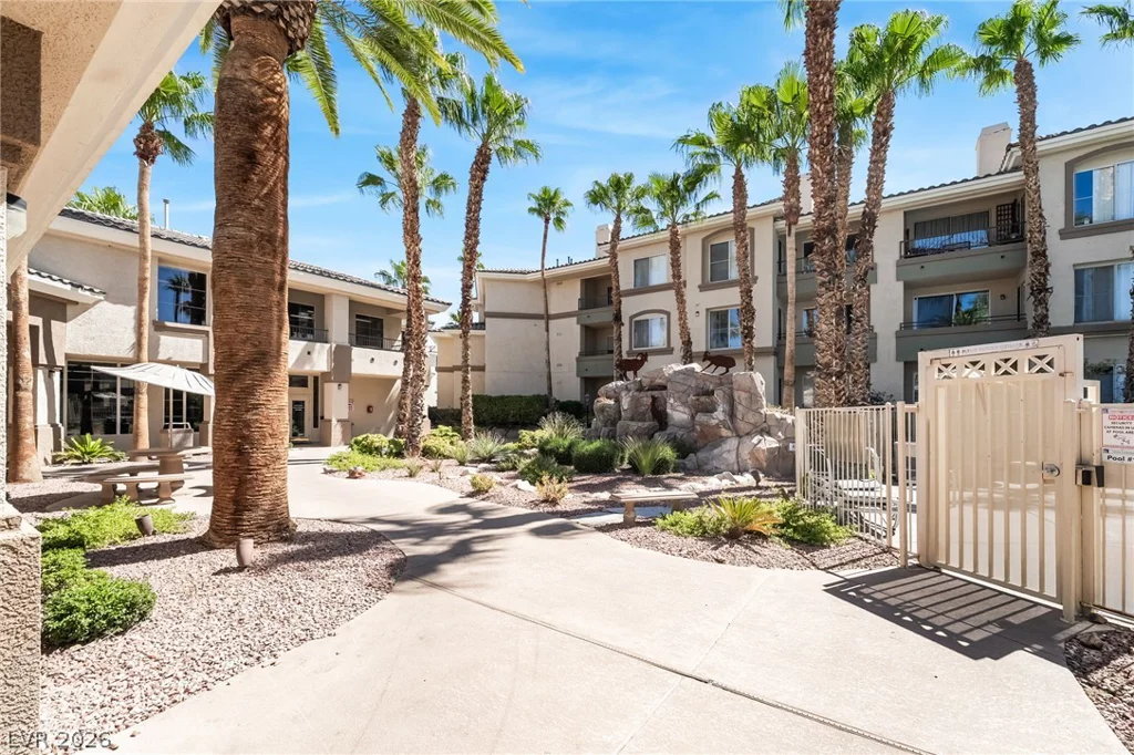 7147 Durango, Las Vegas, NV 89113