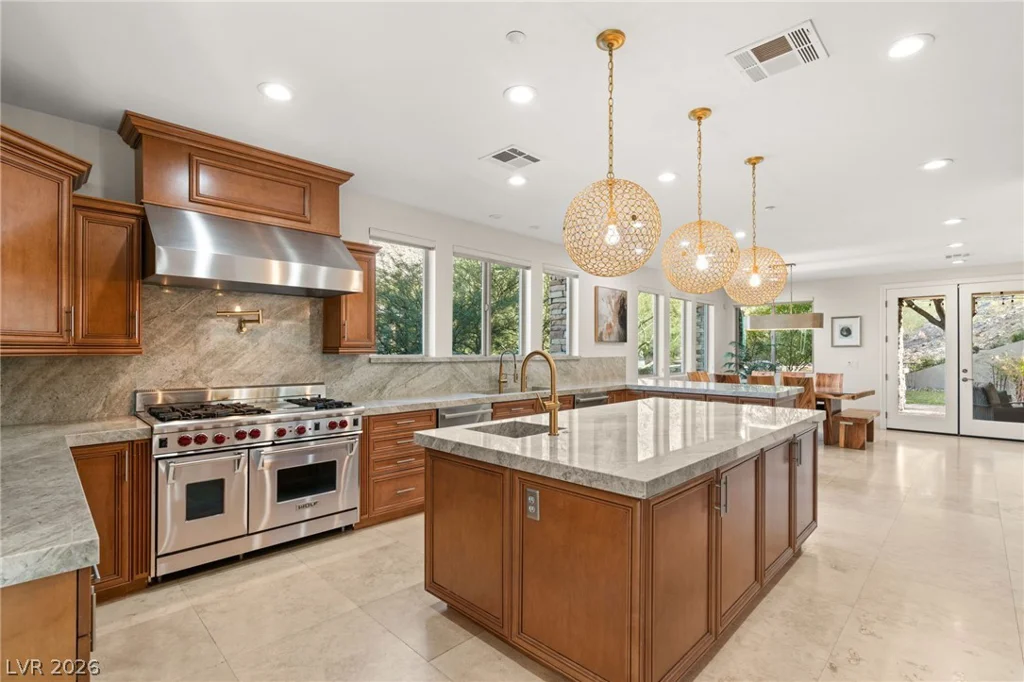 1635 Liege, Henderson, NV 89012