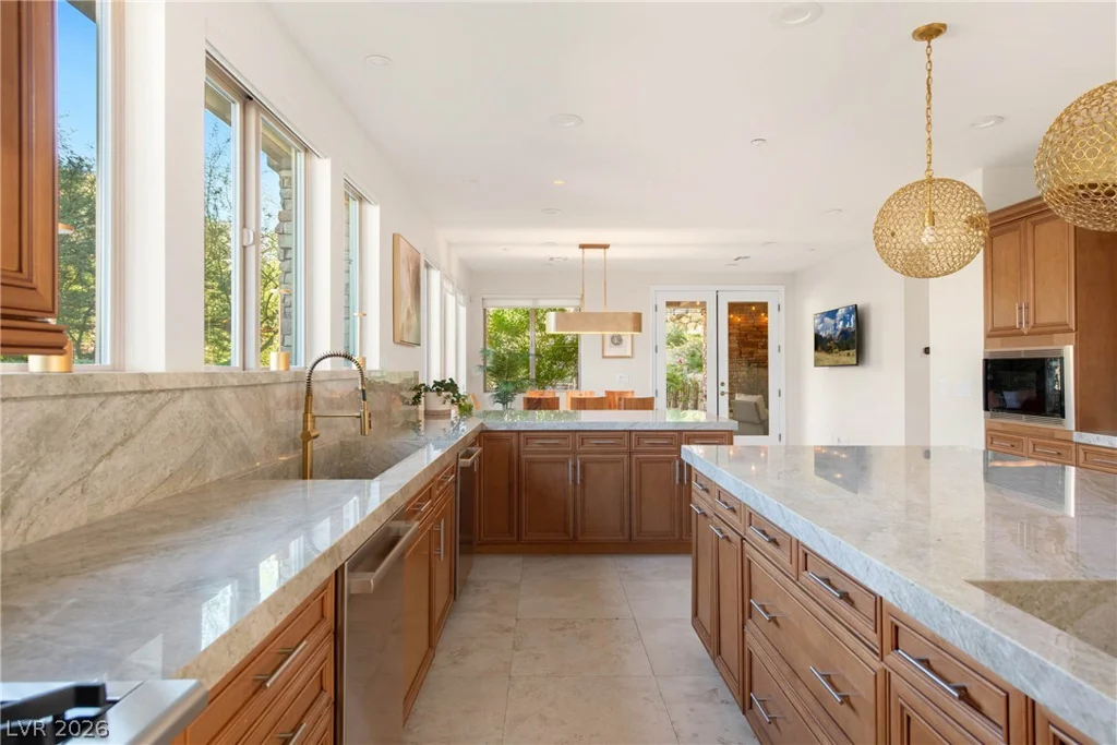 1635 Liege, Henderson, NV 89012
