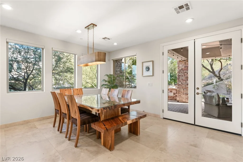 1635 Liege, Henderson, NV 89012