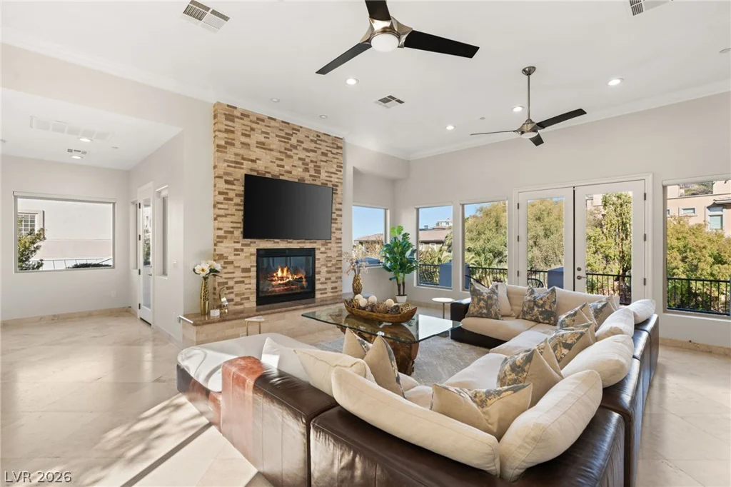 1635 Liege, Henderson, NV 89012