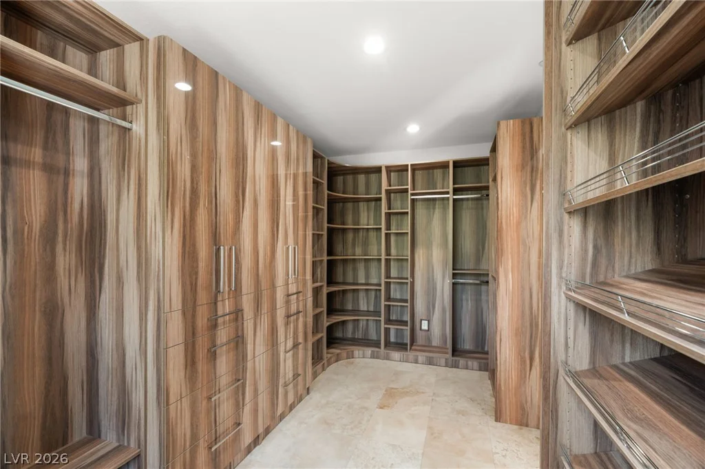 1635 Liege, Henderson, NV 89012