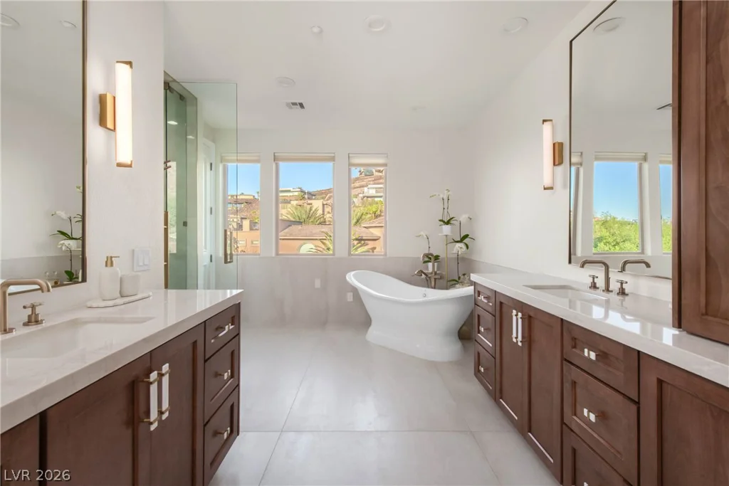 1635 Liege, Henderson, NV 89012