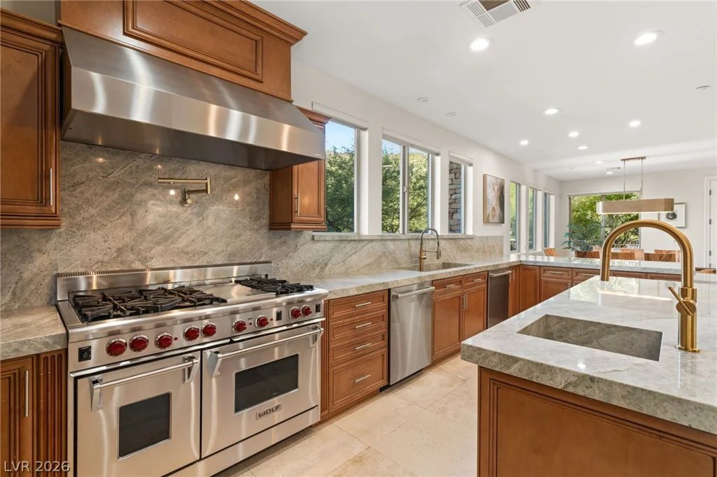 1635 Liege, Henderson, NV 89012