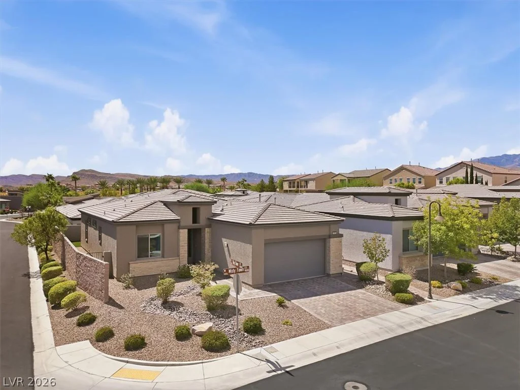 9065 Misty Fawn, Las Vegas, NV 89148