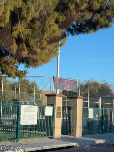 610 McWilliams, Las Vegas, NV 89106
