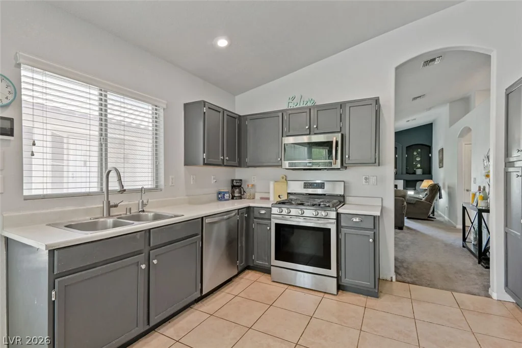 8128 Gilmore, Las Vegas, NV 89129