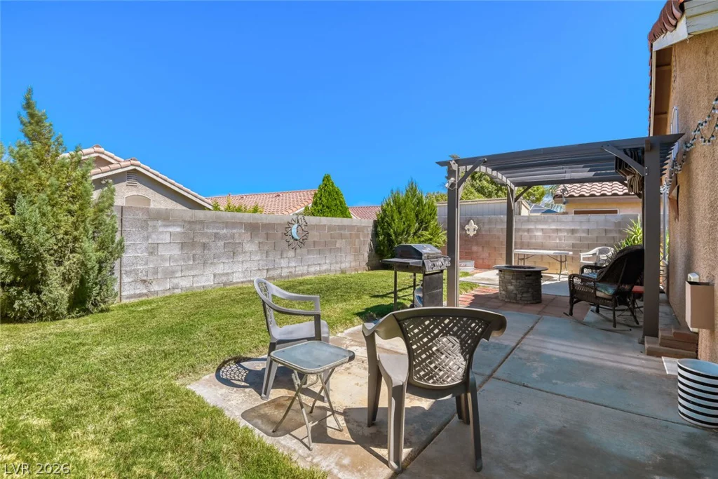 8128 Gilmore, Las Vegas, NV 89129