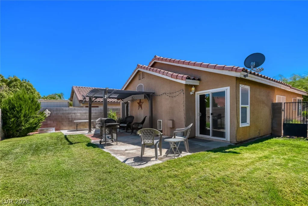8128 Gilmore, Las Vegas, NV 89129