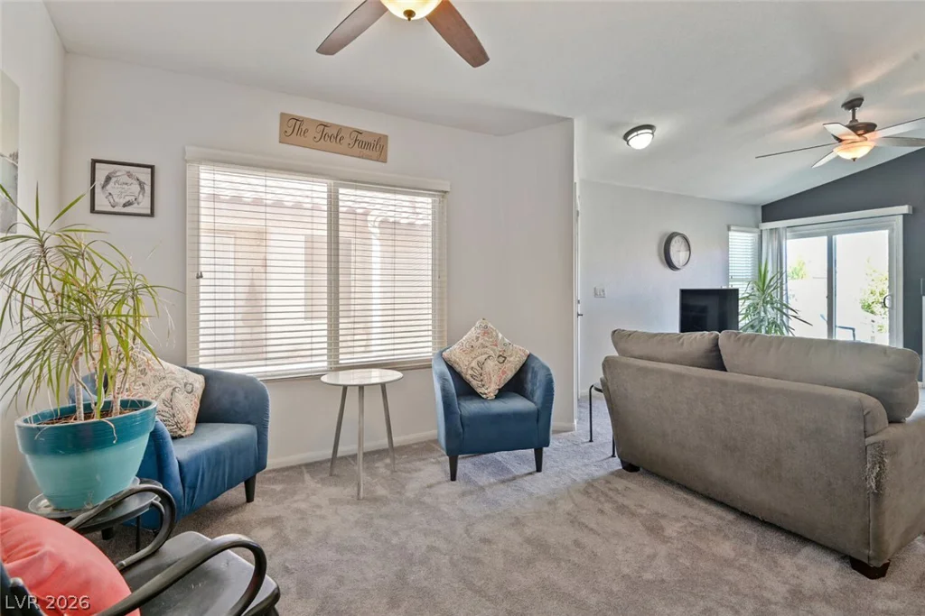 8128 Gilmore, Las Vegas, NV 89129