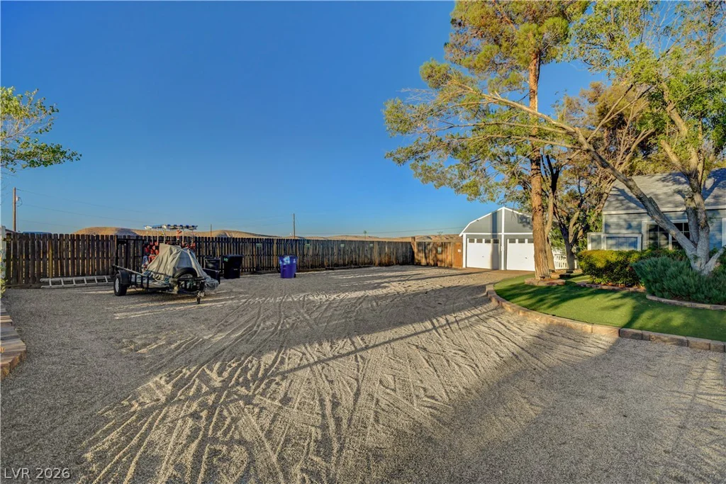 8360 Avery, Las Vegas, NV 89161