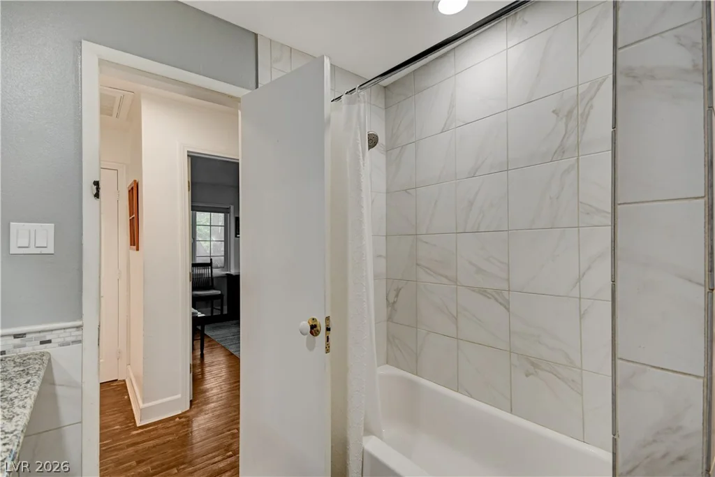8360 Avery, Las Vegas, NV 89161