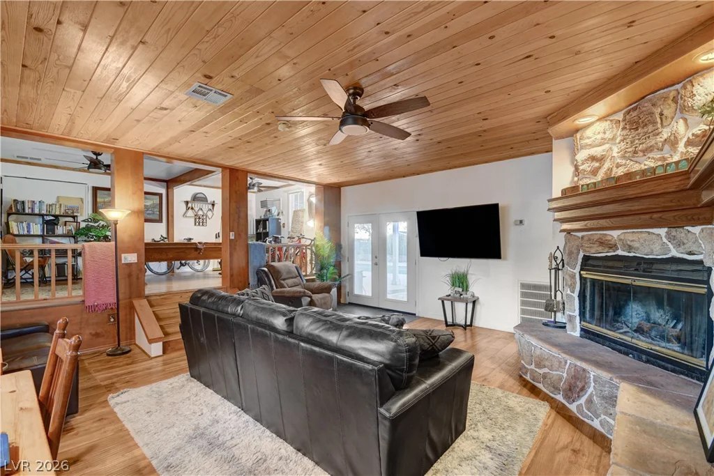 8360 Avery, Las Vegas, NV 89161
