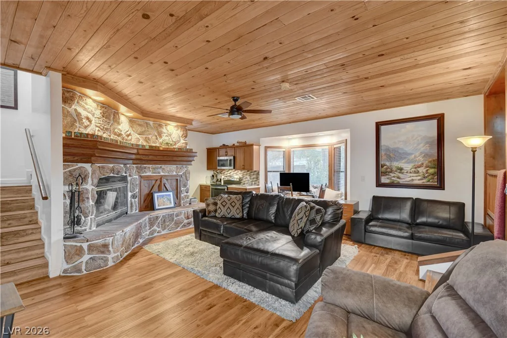 8360 Avery, Las Vegas, NV 89161