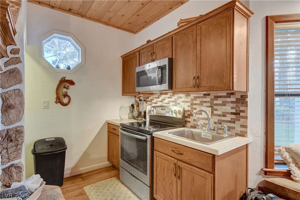 8360 Avery, Las Vegas, NV 89161
