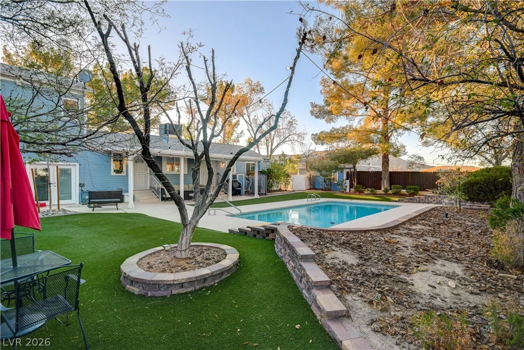 8360 Avery, Las Vegas, NV 89161