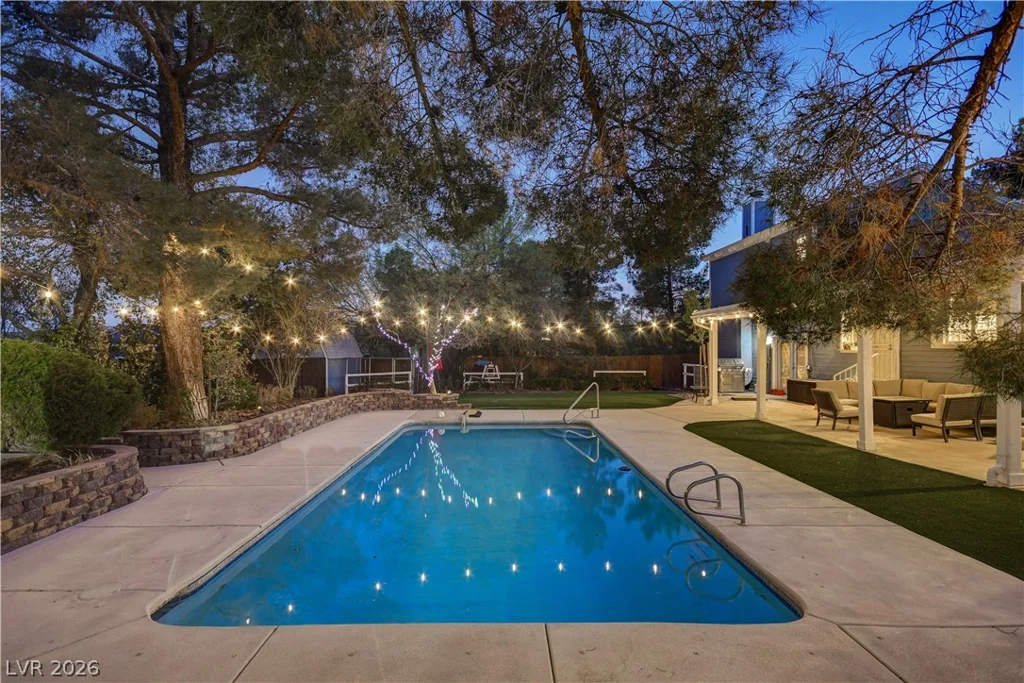 8360 Avery, Las Vegas, NV 89161