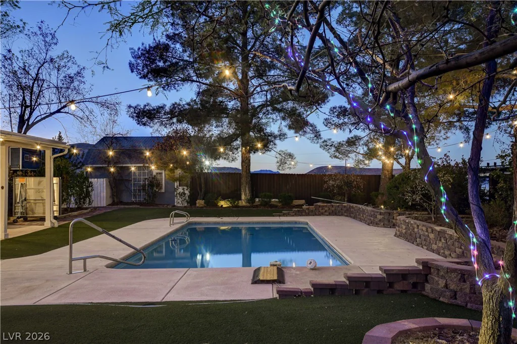 8360 Avery, Las Vegas, NV 89161