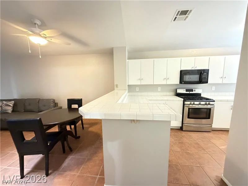 7828 Settlers Ridge, Las Vegas, NV 89145