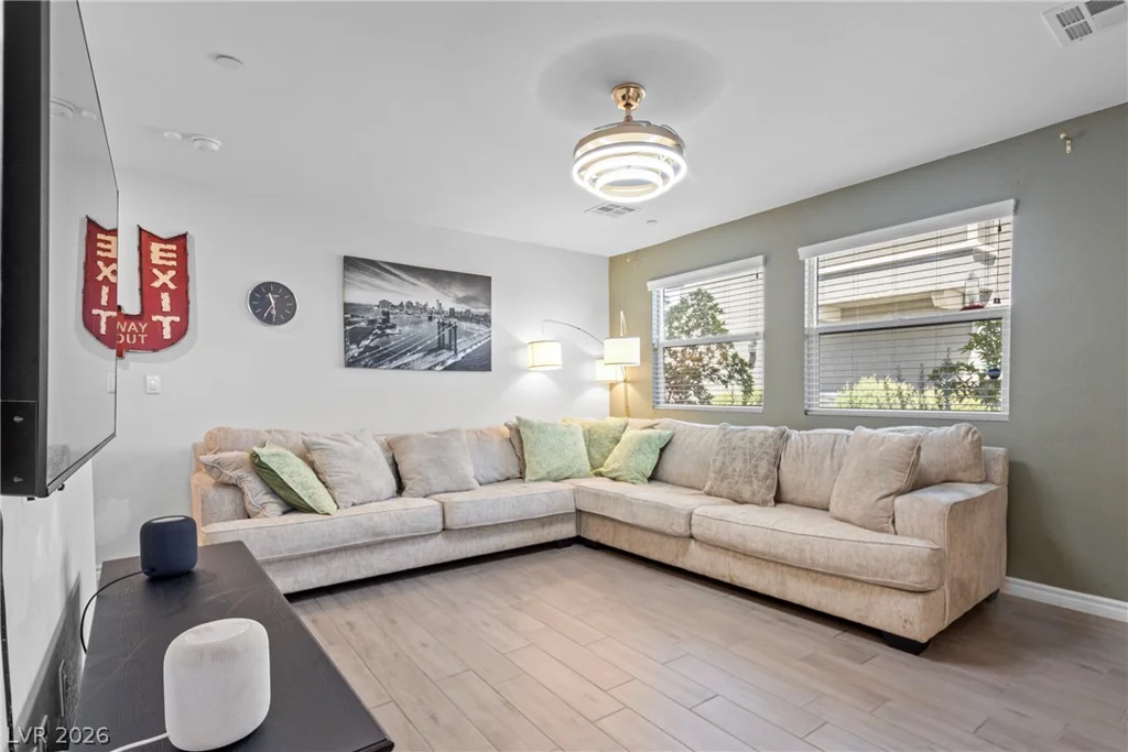 6186 Rathbone, Las Vegas, NV 89166