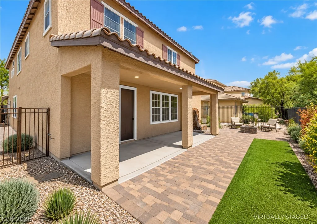 2012 Canvas Edge, Henderson, NV 89044