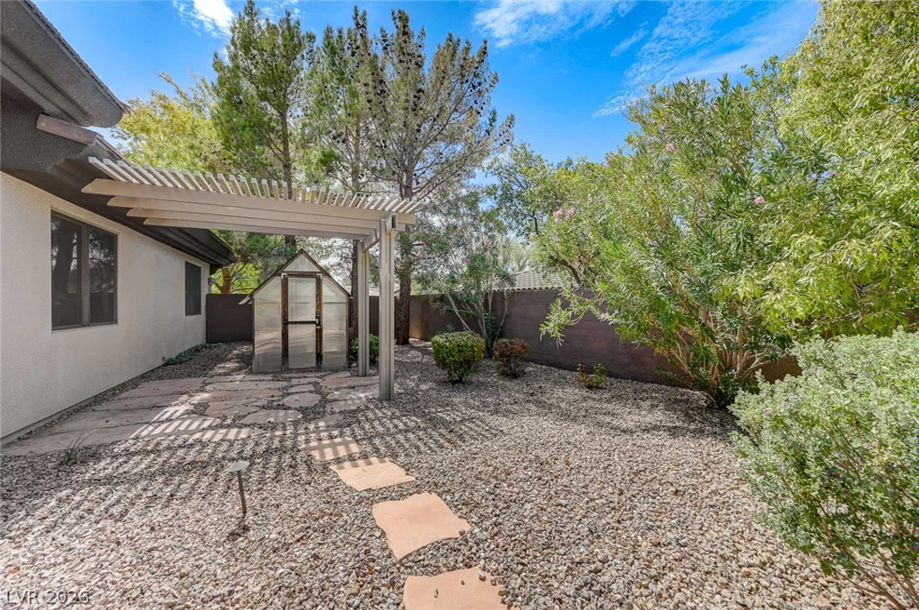 8 Starbrook, Henderson, NV 89052