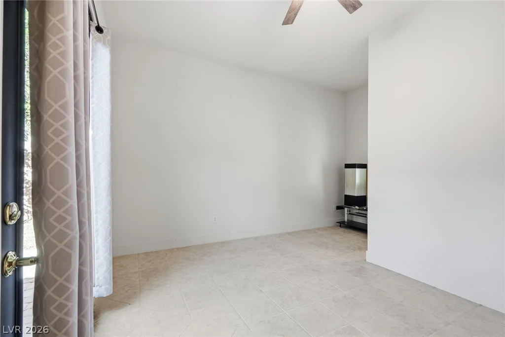 9025 Loggers Mill, Las Vegas, NV 89143